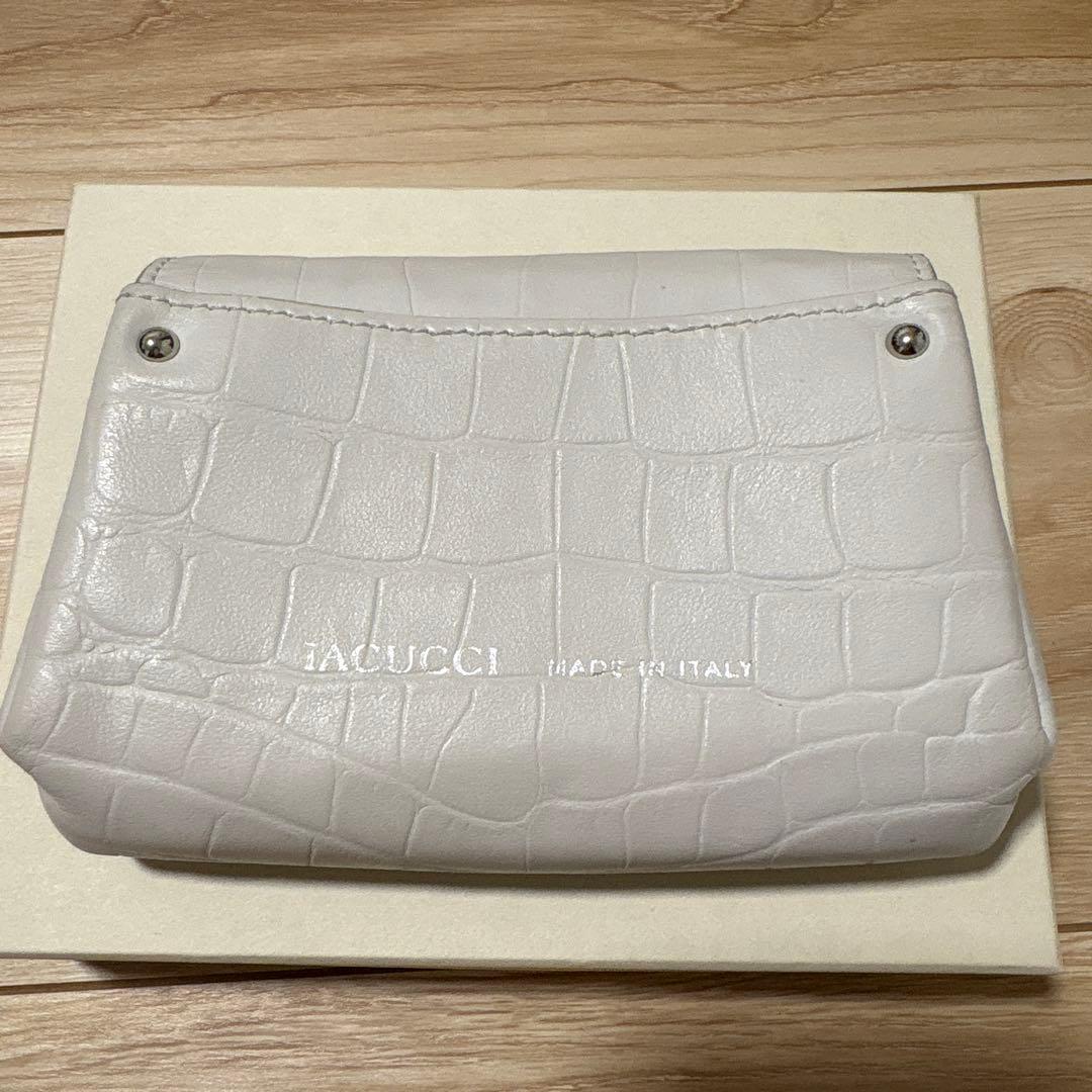 最終値下げ❣️IACUCCI クロコ型押し 二つ折り財布