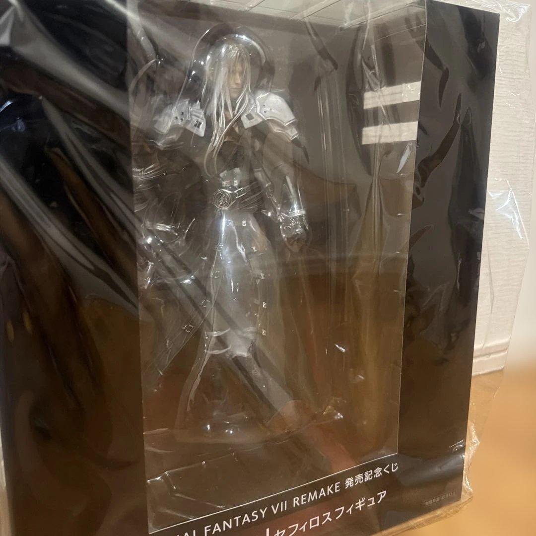 FINAL FANTASY VII REMAKE セフィロス フィギュア
