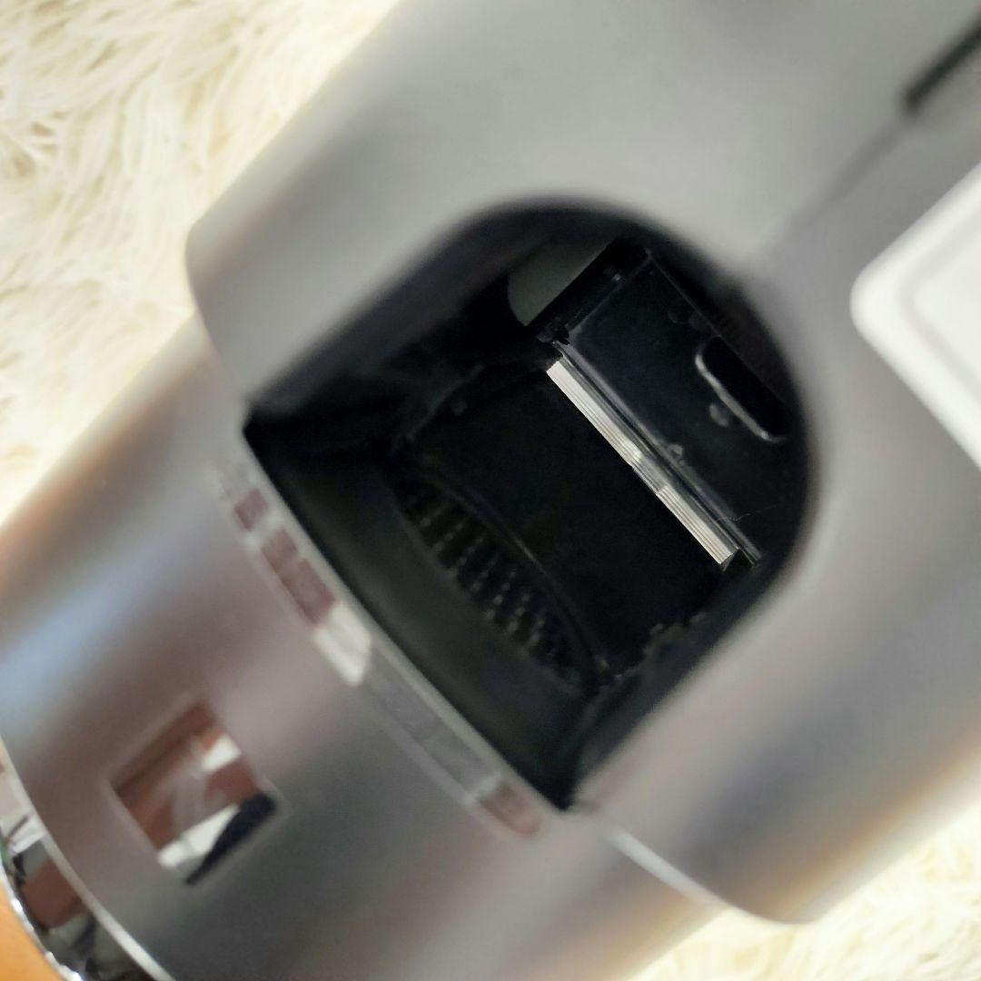 Nespresso カプセル式コーヒーメーカー PIXIE II C61 チタン