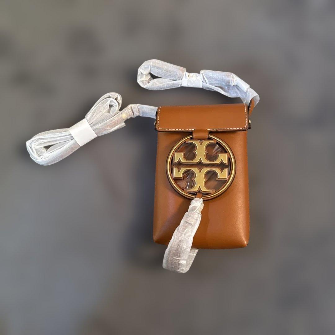 トリーバーチ⭐︎新品⭐︎ ミラー メタルロゴ フォン　ショルダーバッグクロスボディ