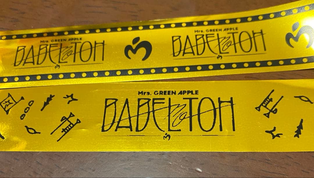 【新品・未使用】ヘアタイ　銀テープ2種類付き