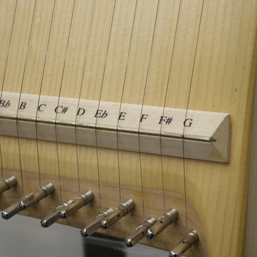 ヘルマンハープ 25弦 Mサイズ エントリーモデル 2019年製 ハープスタンド