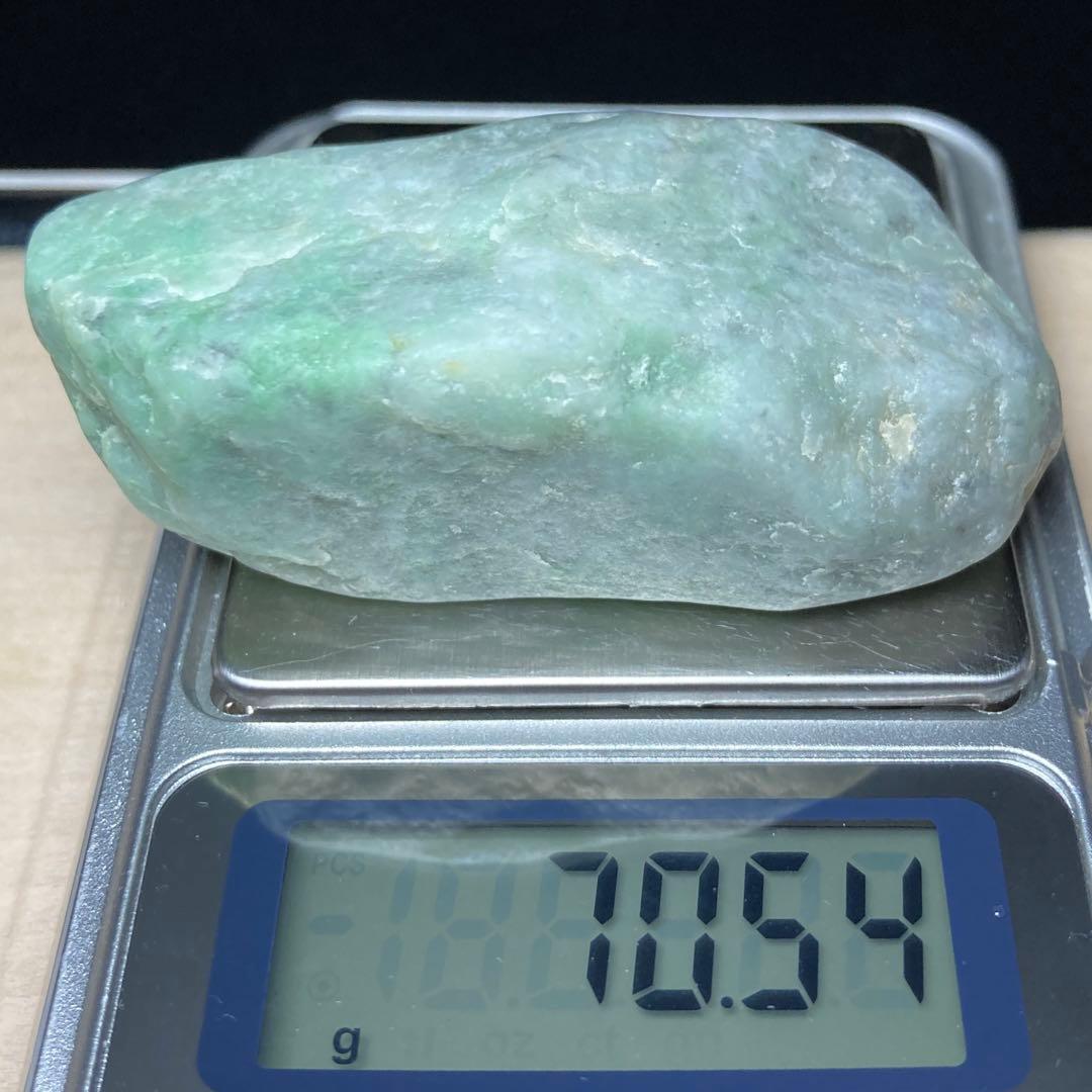 専用品　【貴重美石】糸魚川翡翠　小滝 翡翠　川石　翡翠輝石　原石　70.5ｇ