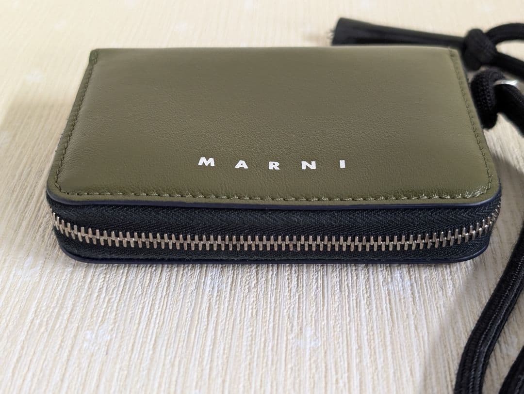 ☆値下げ☆【MARNI】カーフレザー ケース バイカラーラウンドウォレット
