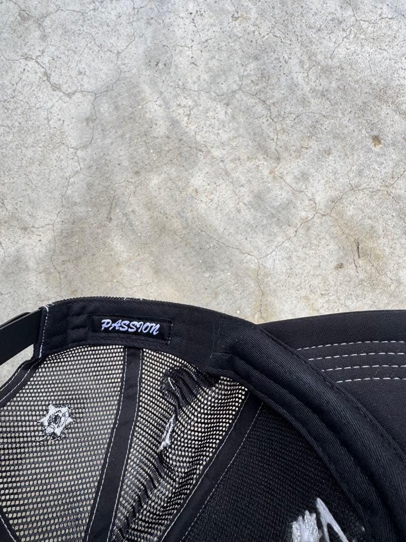 passionキャップ　バッジ付き