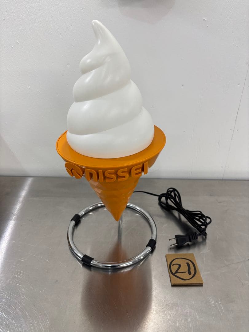 【送料無料】日世 ソフトクリーム看板 電飾 販促 ライト ディスプレイ 置物