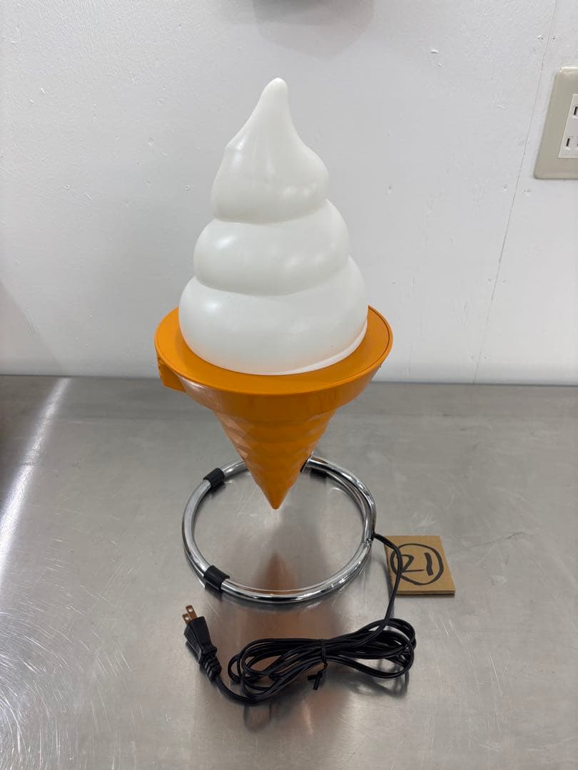 【送料無料】日世 ソフトクリーム看板 電飾 販促 ライト ディスプレイ 置物