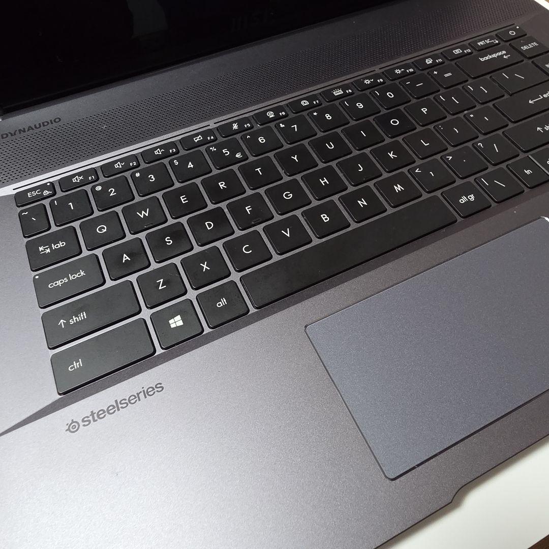 MSI ​Creator Z16 A11UET 英語配列