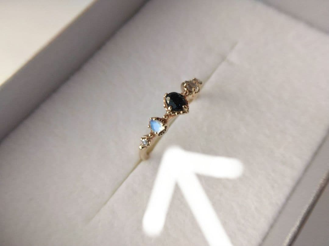 【大値下げ】ノジェス マルチストーンリング K10YG