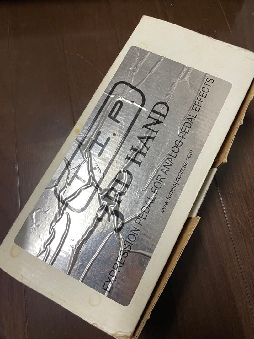 最終エフェクターのノブを足で操作可能なペダルTIP 3RD HAND