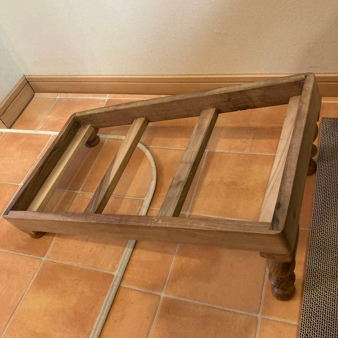 オルネコ　クルミの木の爪とぎ