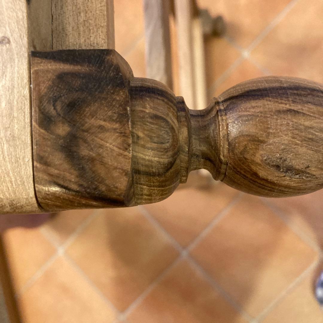 オルネコ　クルミの木の爪とぎ