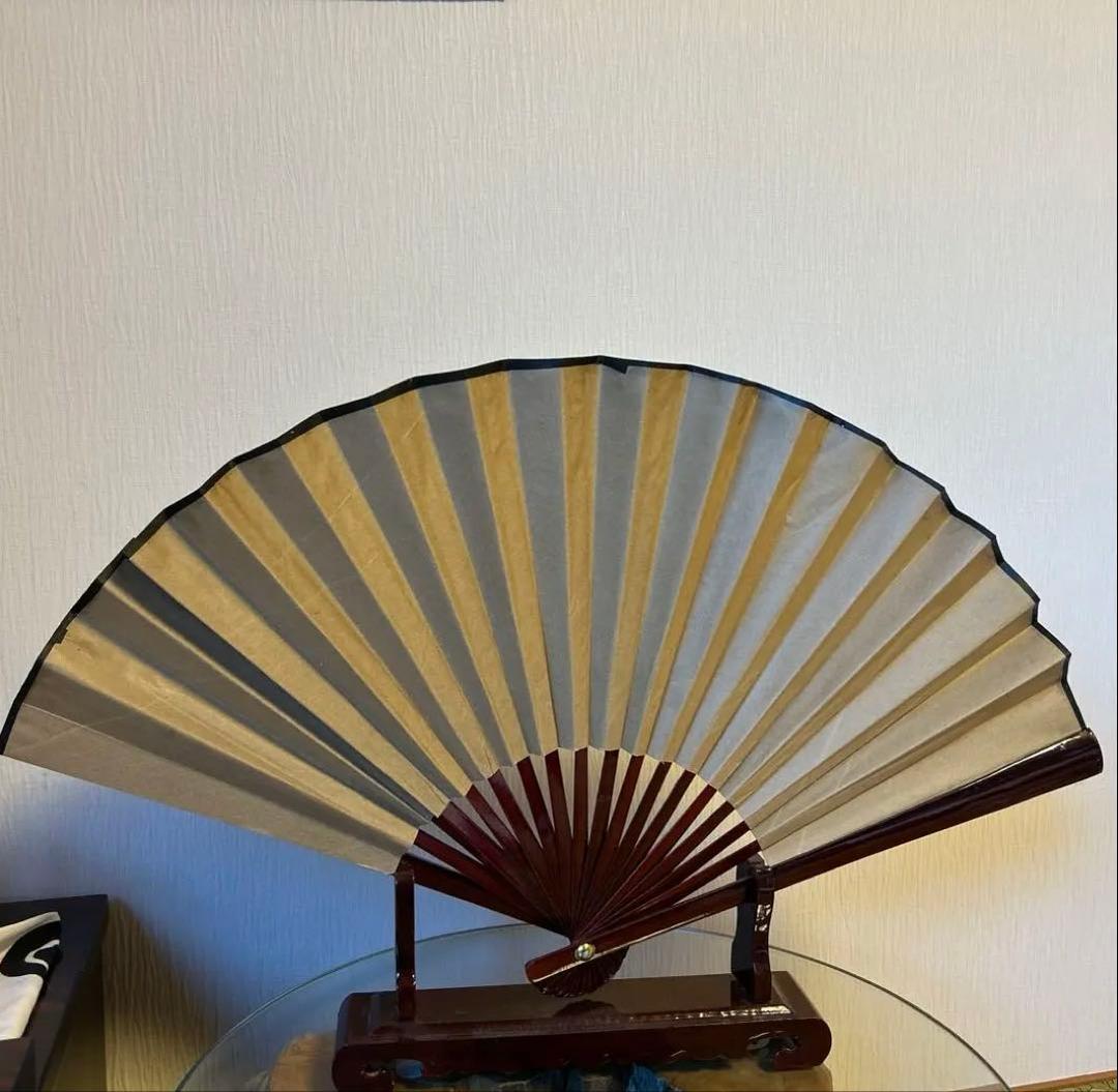 扇　70cm四季の花　花柄の金色木製スタンド付き