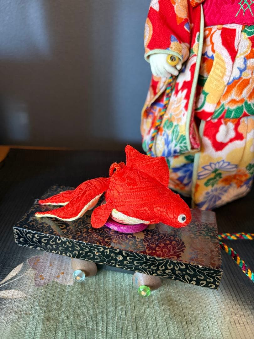 創作人形　金魚(高さ35cm)