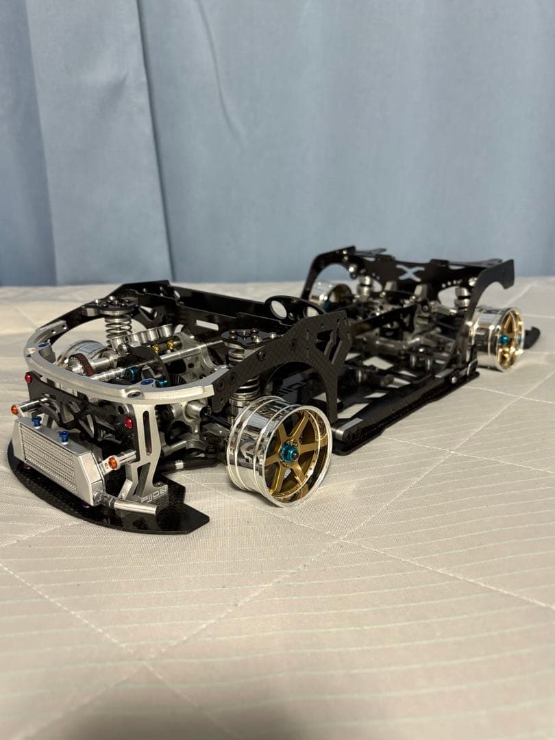 FIJON FJ9 1/10ラジコンシャーシ