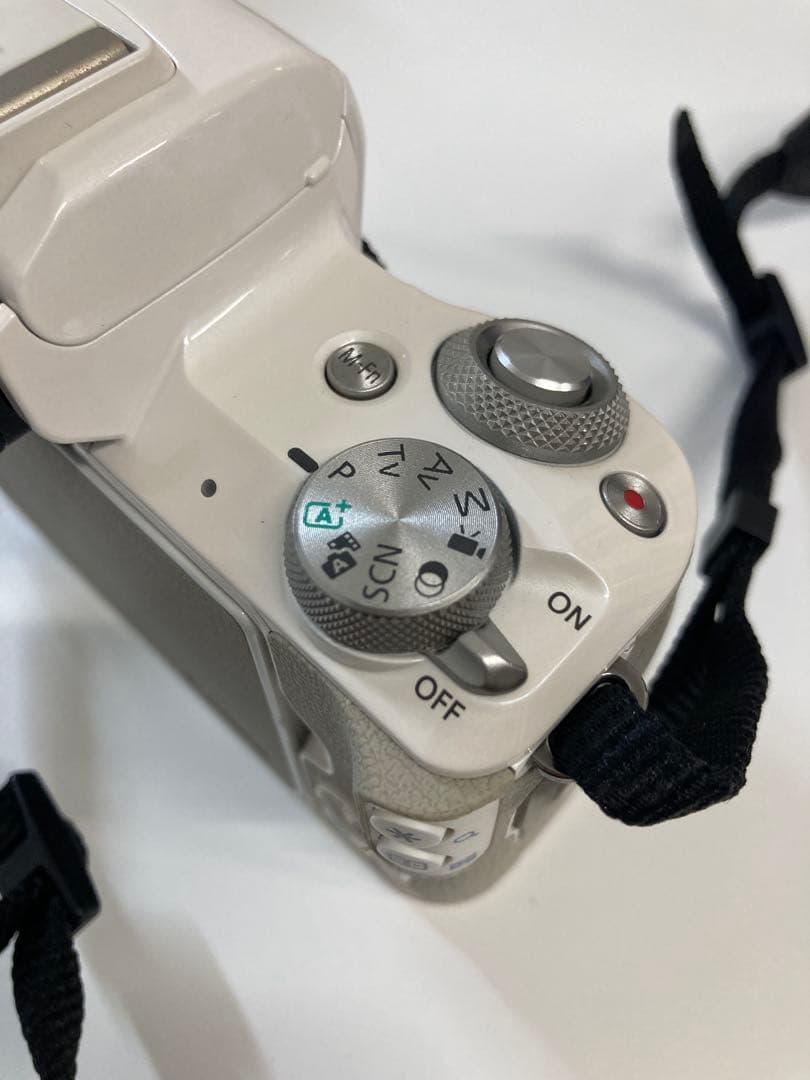 【美品】Canon EOS kiss Mカメラ ダブルレンズキット