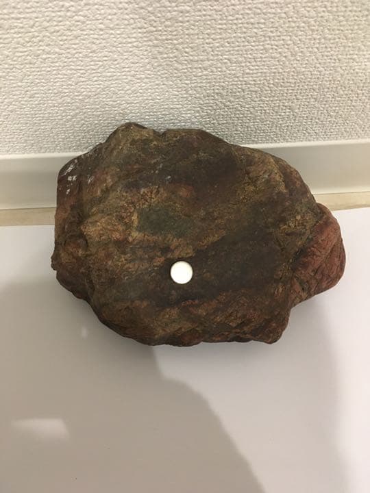 蛇紋岩　赤　ピンク　紫