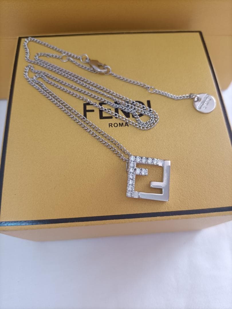 シルバー☆フェンディ ネックレス FENDI☆レディース人気