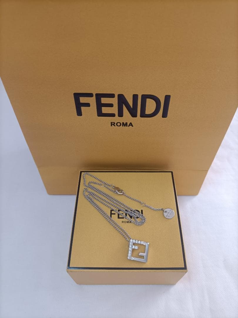 シルバー☆フェンディ ネックレス FENDI☆レディース人気