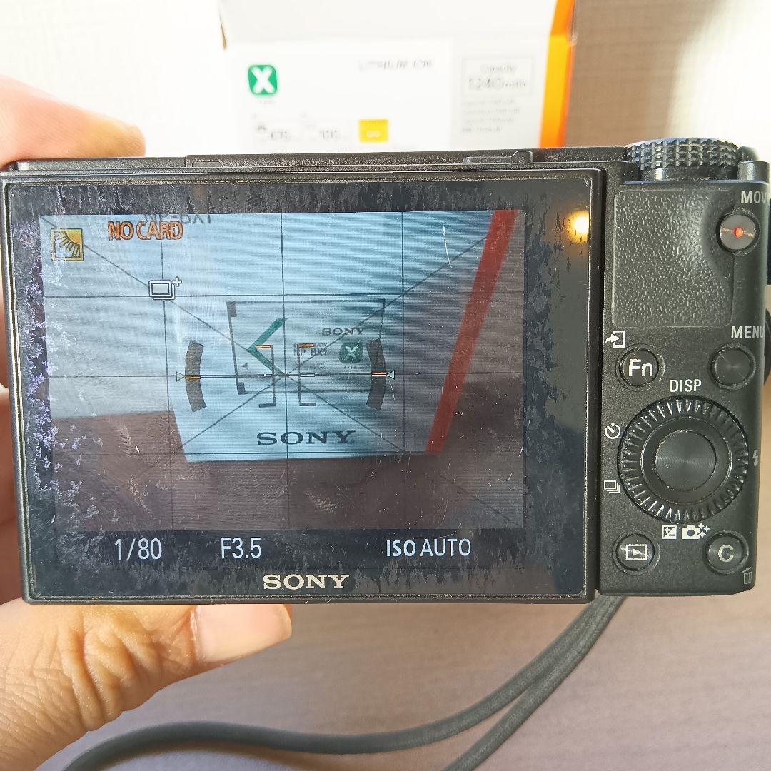 デジカメ　DSC-RX100M3　ソニー　SONY　デジカメ本体と純正バッテリー