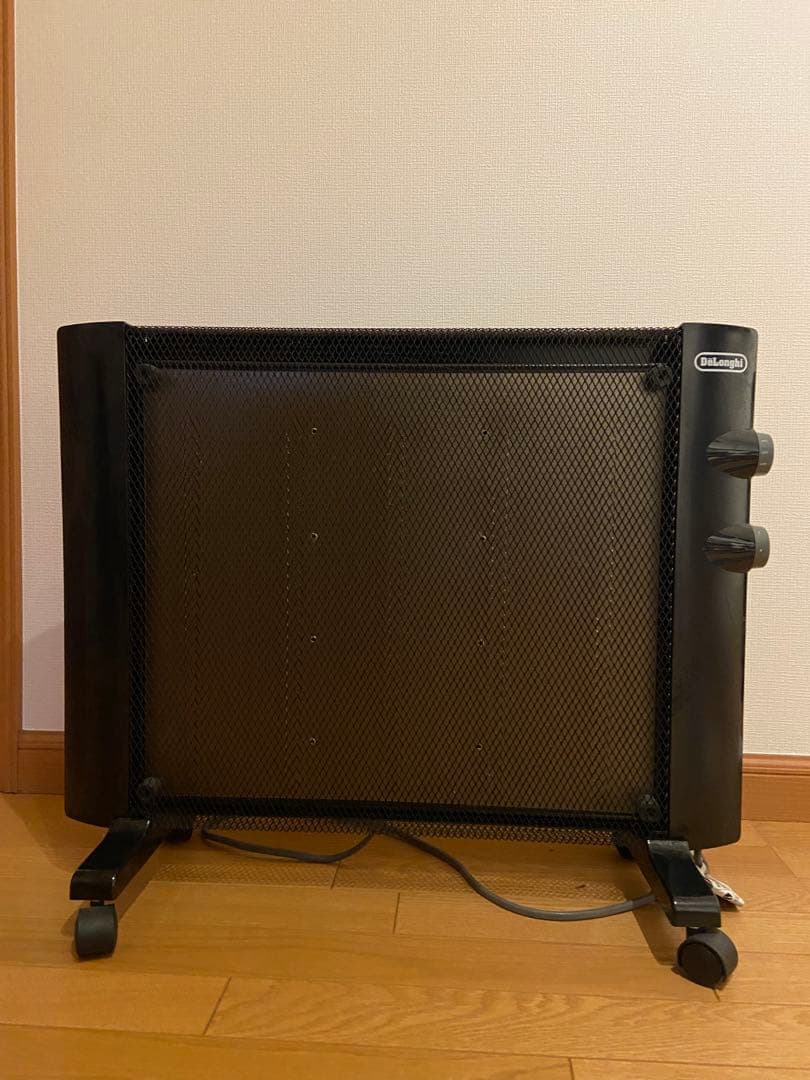 デロンギ(DeLonghi) マイカパネルヒーター黒2~6畳 HMP900J-B