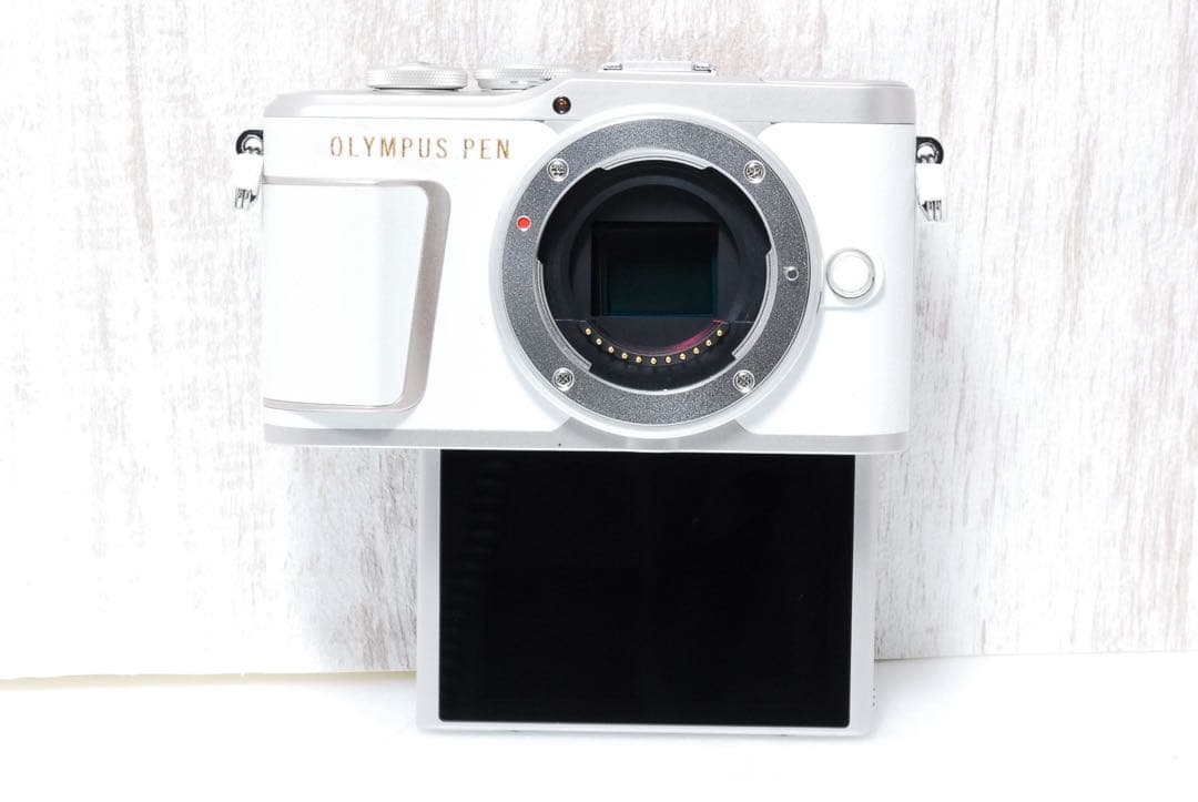 ❤️美品❤️箱付❤️ショット数僅か❤️ OLYMPUS E-PL10 ダブルレンズ