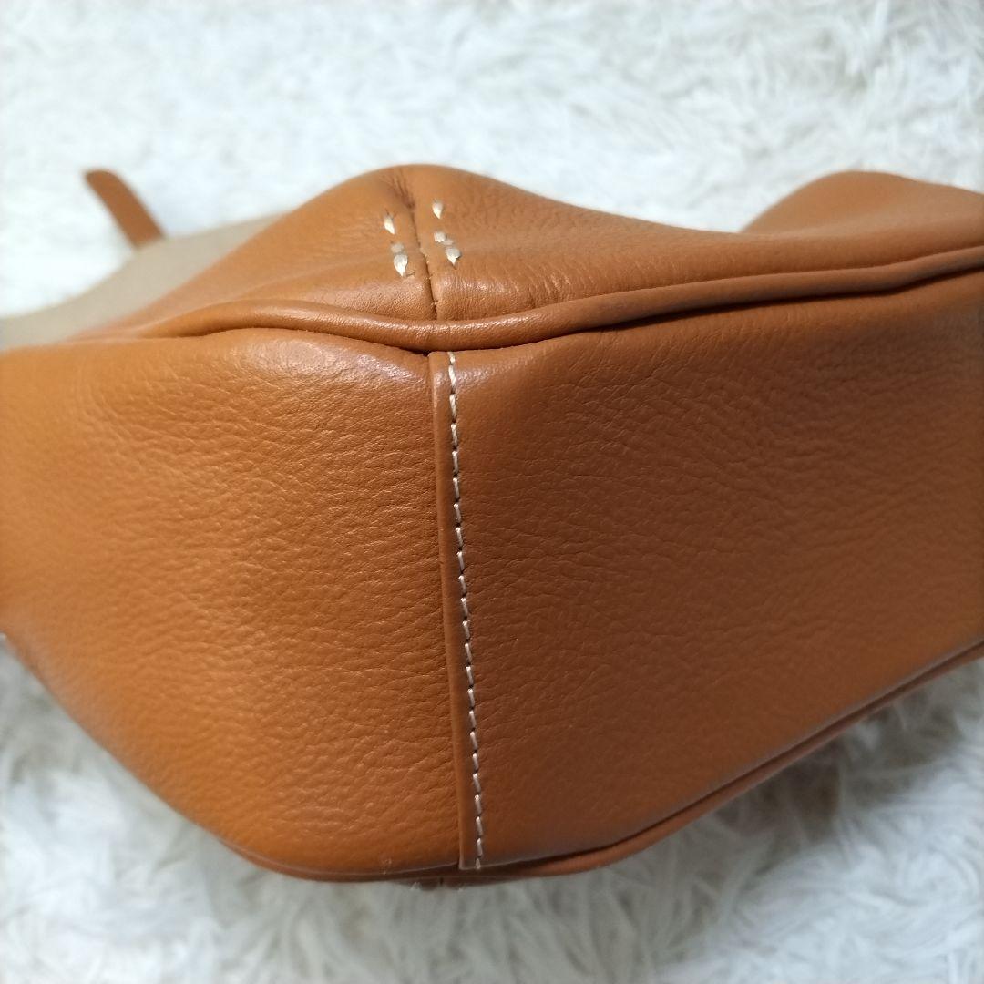 極美品　MOTHERHOUSE　マザーハウス　レザー　ショルダーバッグ　ステッチ