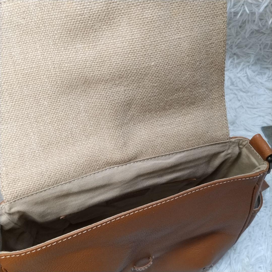 極美品　MOTHERHOUSE　マザーハウス　レザー　ショルダーバッグ　ステッチ