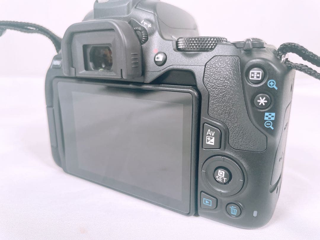 【良品】 Canon EOS KISS X10 ダブルズームレンズ