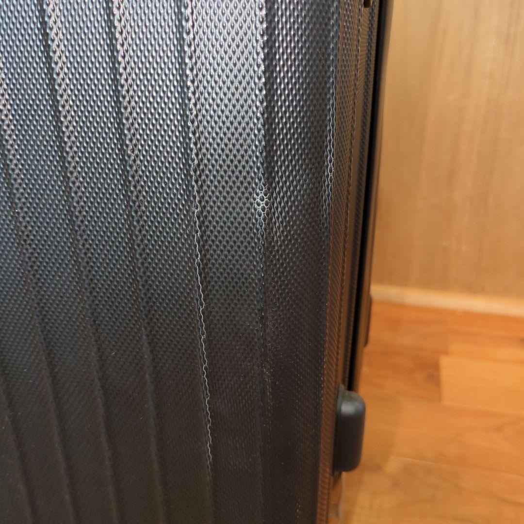 UNDEFEATED 小型キャリーケース スーツケース　緑×黒 機内持込 TSA