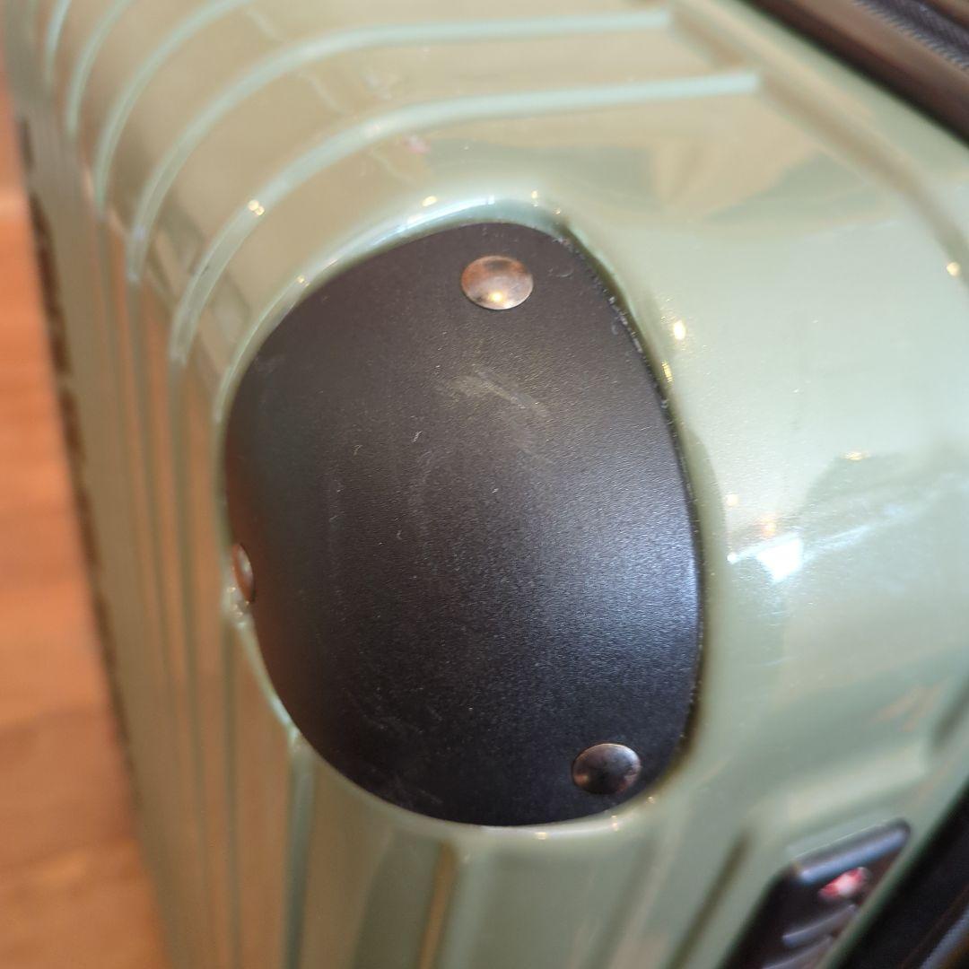 UNDEFEATED 小型キャリーケース スーツケース　緑×黒 機内持込 TSA