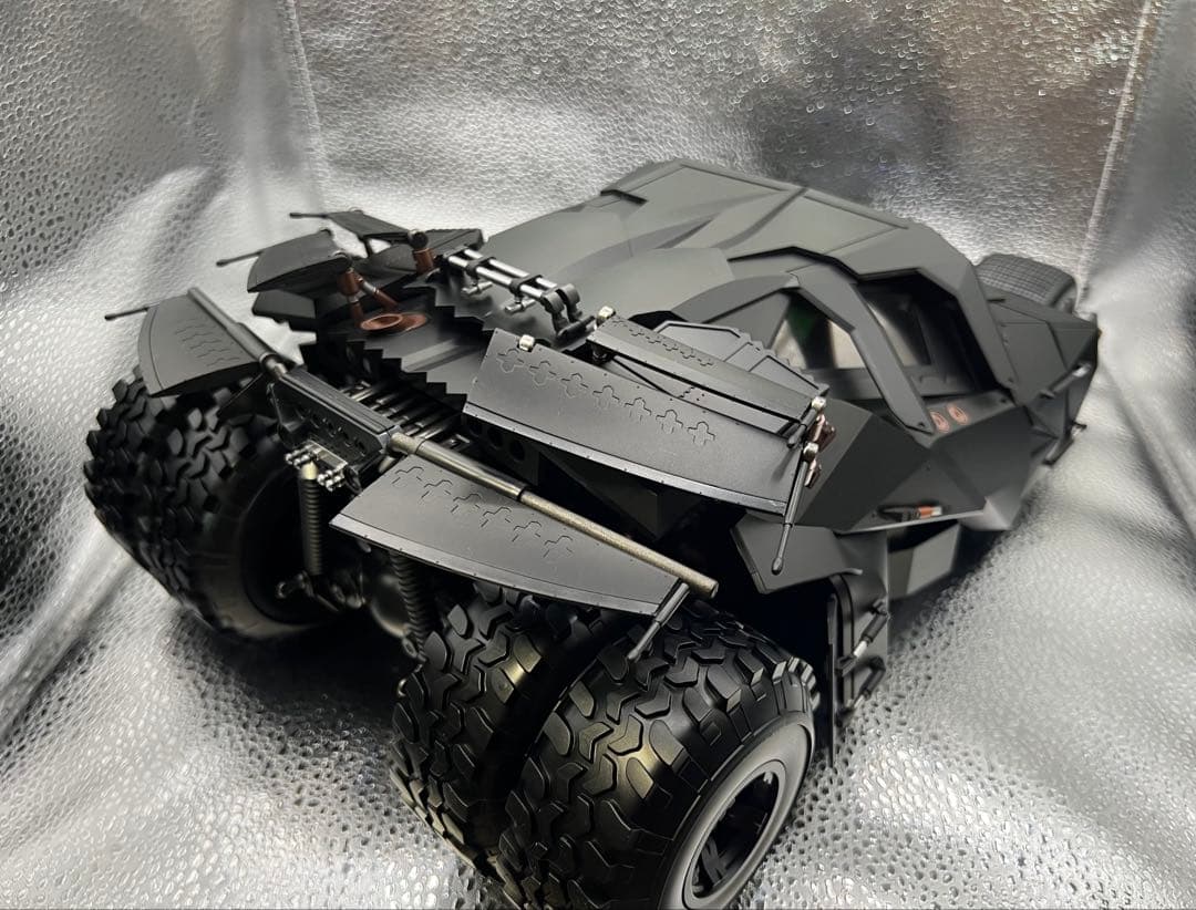 1/12 バットモービル とバットマンフィギュアキットの完成品(LED電飾)