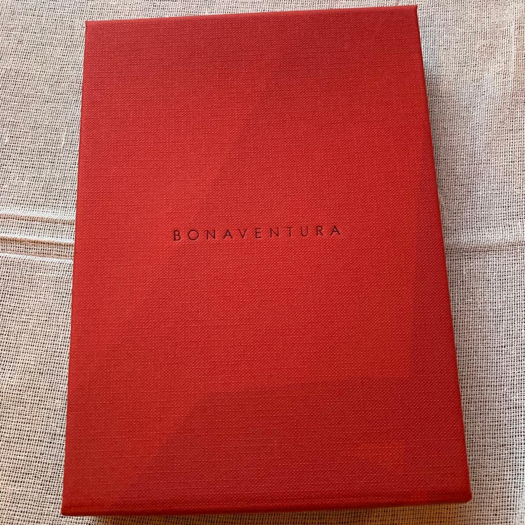BONAVENTURA（iPhone 15 Pro) ダイアリーケース新品‼️