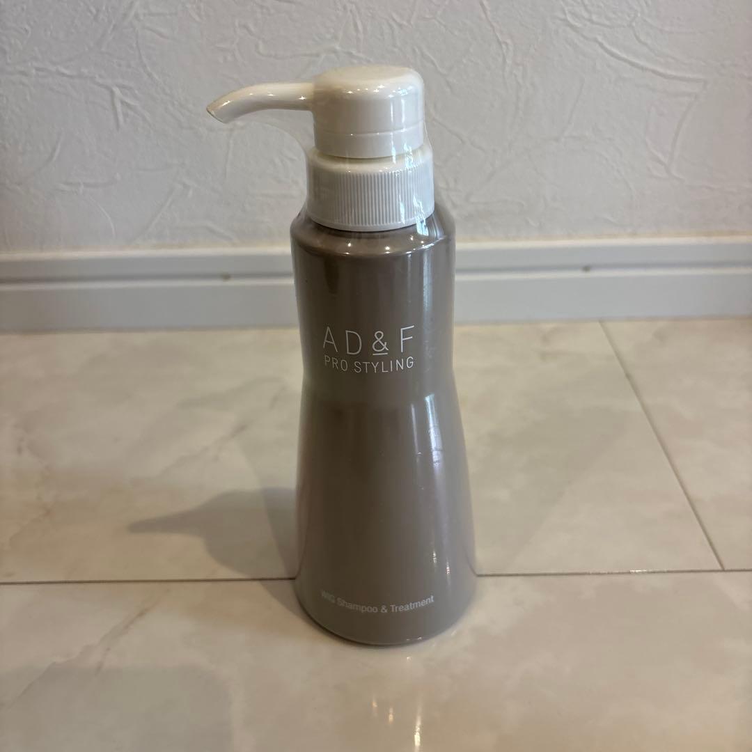 美品　アデランス　ショートウィッグ おまけ付き