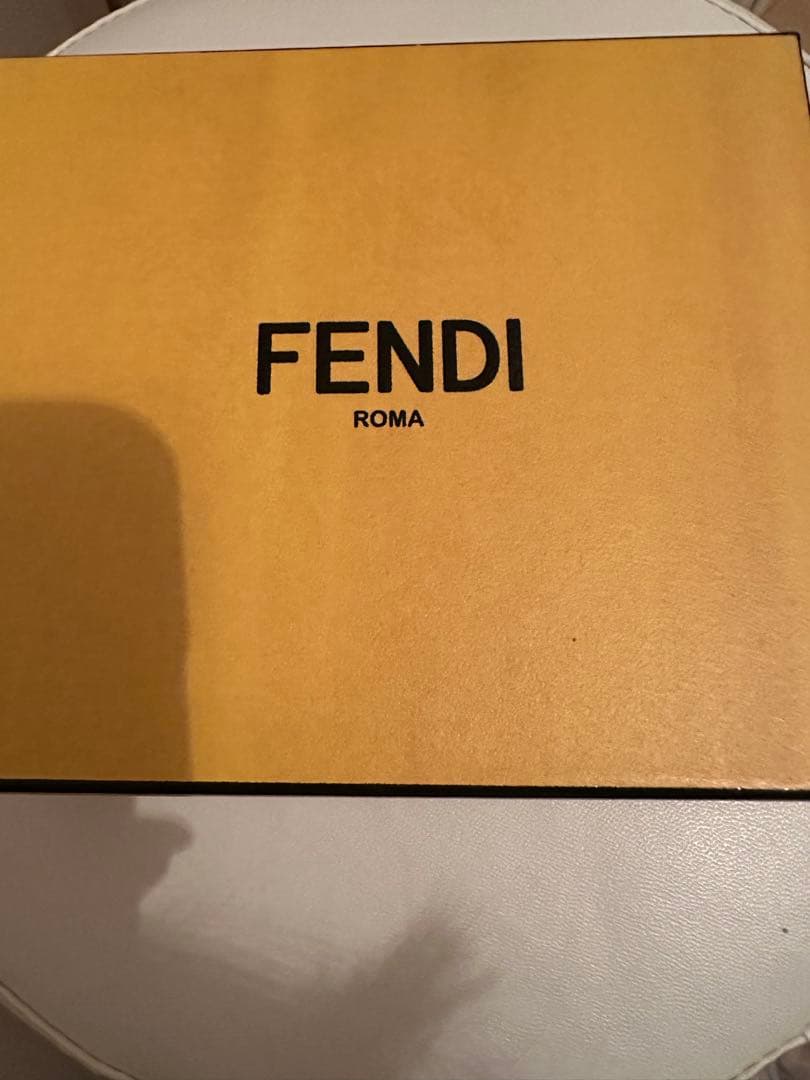 FENDI ケース スタッズ付き