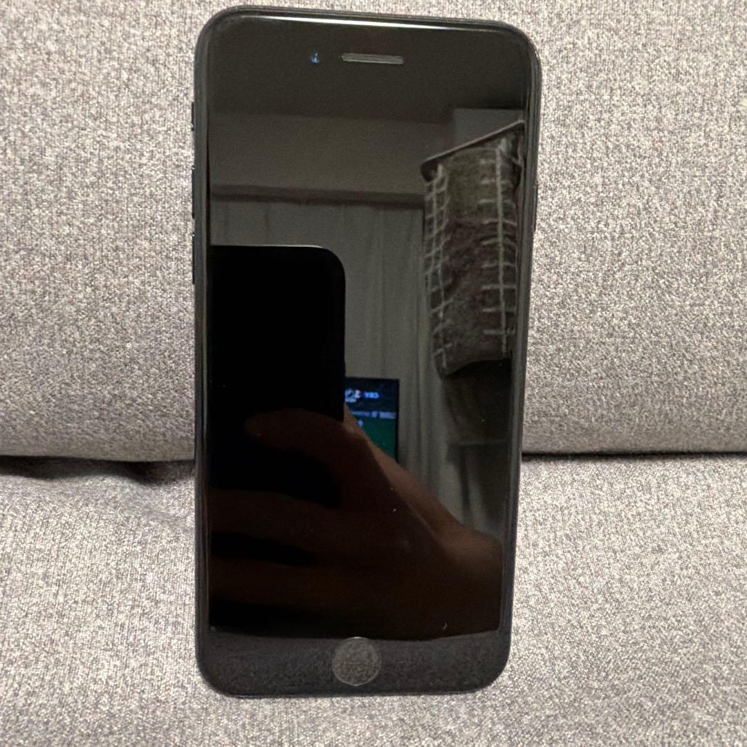 携帯電話本体 iPhone se3 64G