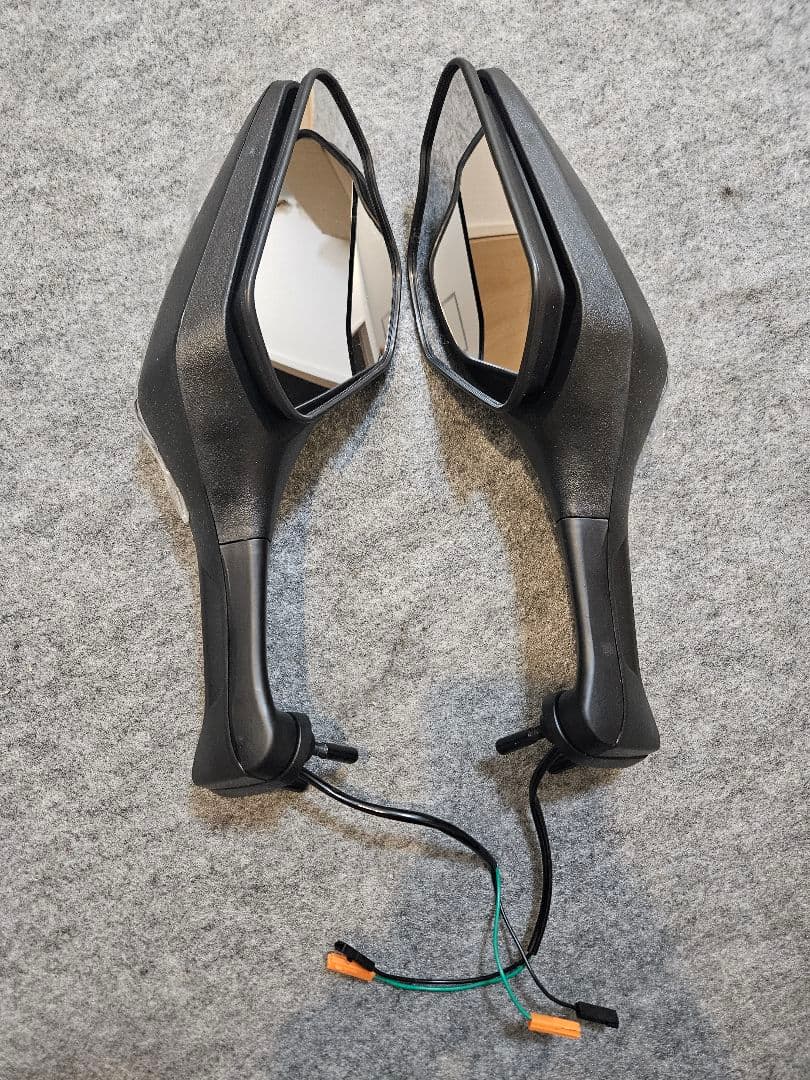 新品 CBR1000RR-R sc82 LEDウインカーミラー