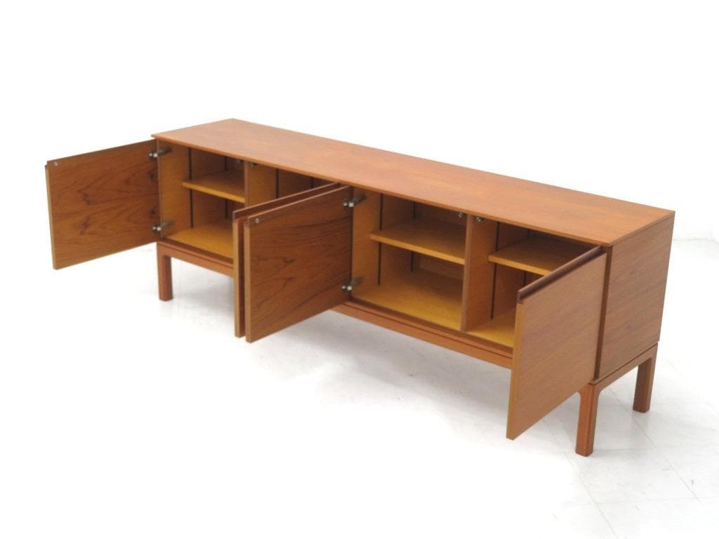 展示品　天童木工　ローズウッド　サイドボード　収納　キャビネット　モダン