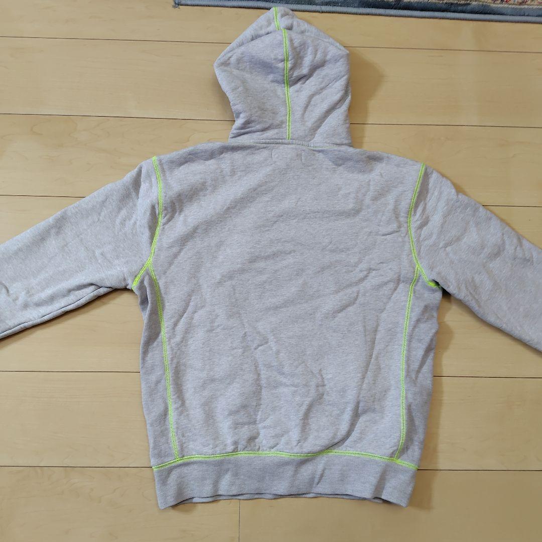 PALACE グレー フード付きパーカー