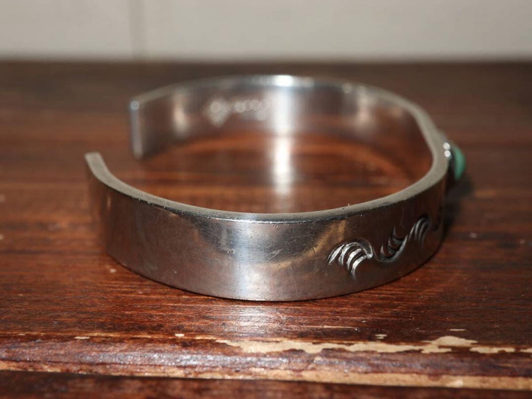 アリゾナフリーダム　シルバー９２５　唐草彫　ターコイズ　バングル ブレスレット