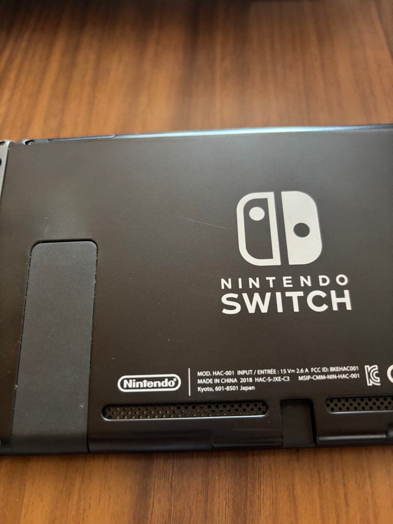 中古 ニンテンドースイッチ 本体＋ジョイコンのみ