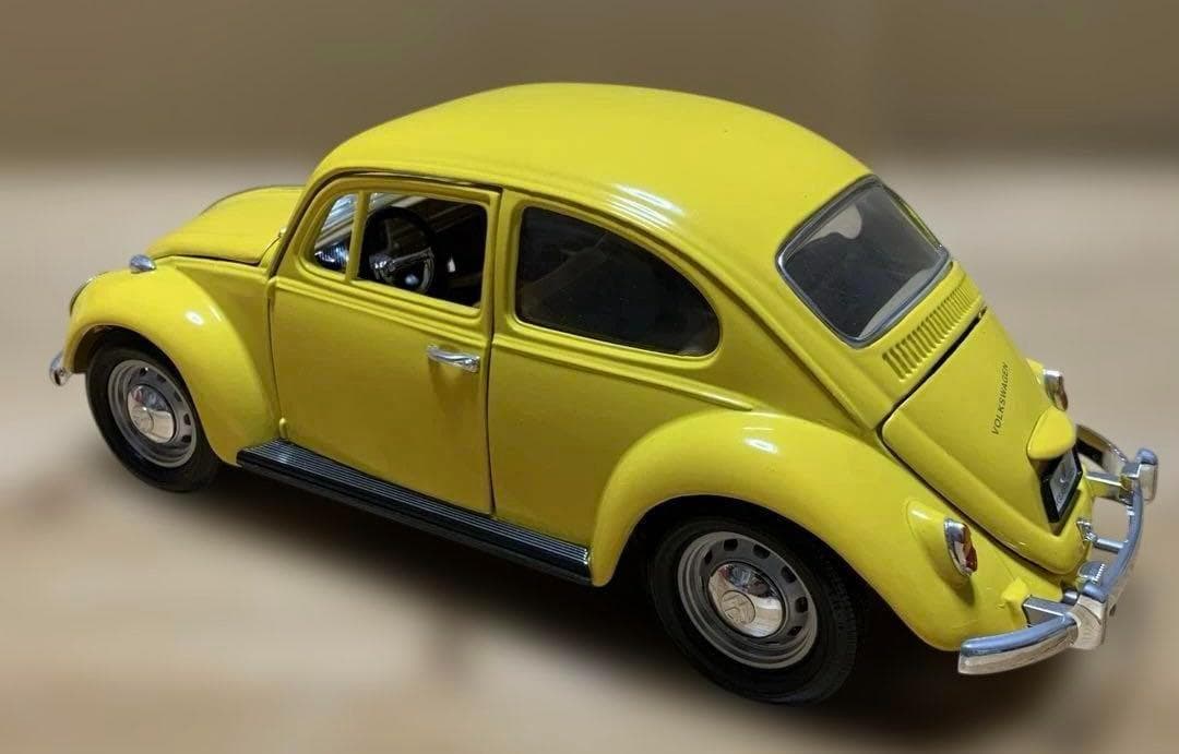 ミニカー　1/18 VW　フォルクスワーゲン　ビートル　1967　イエロー