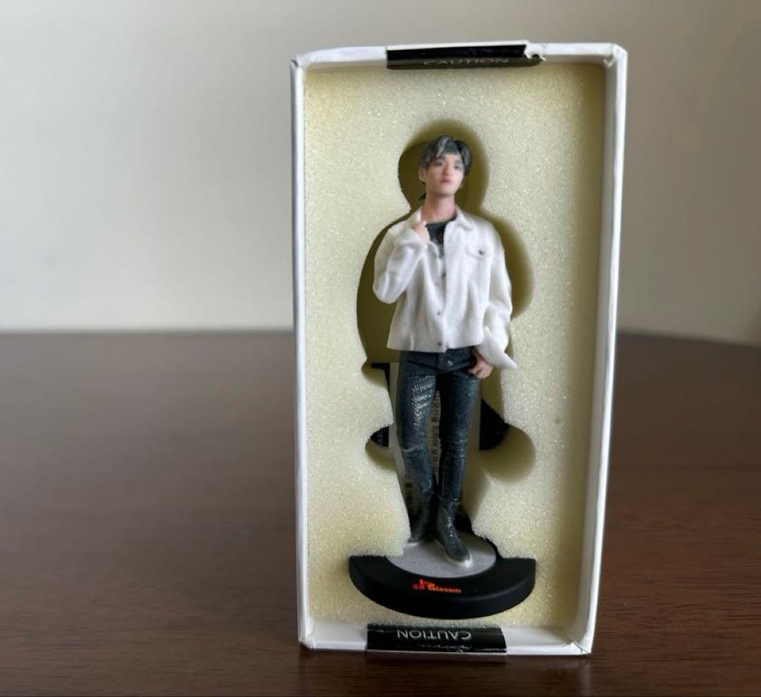 BTS 防弾少年団 SK telecom テレコム公式　フィギュア　テヒョン V