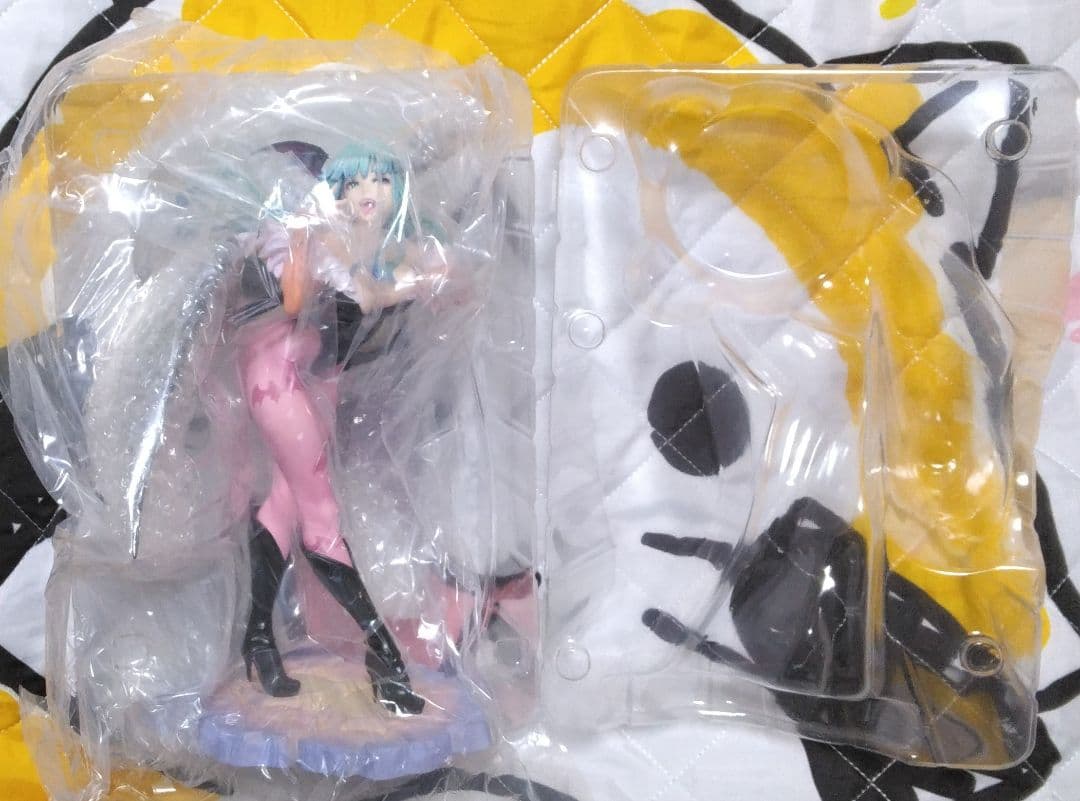 ヴァンパイア美少女　モリガン　フィギュア　コトブキヤ