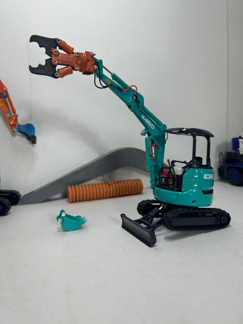 ミニカー KOBELCO sk28sr