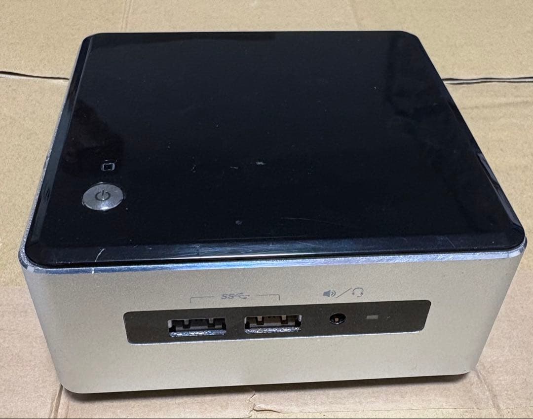 ミニPC Intel NUC 6i3SYH