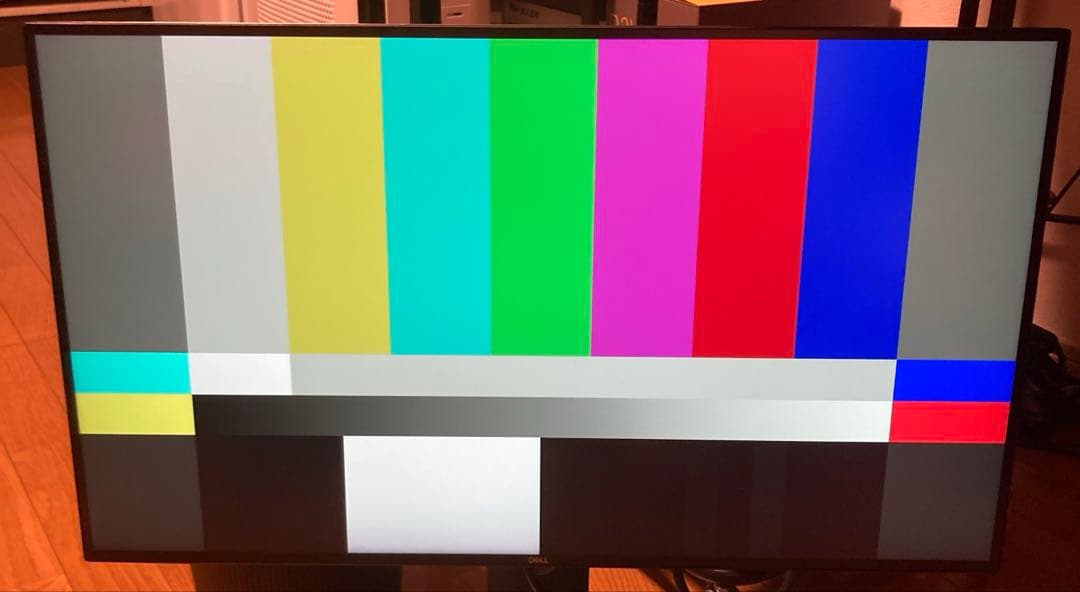 DELL U2720QM 27インチ 4Kモニター