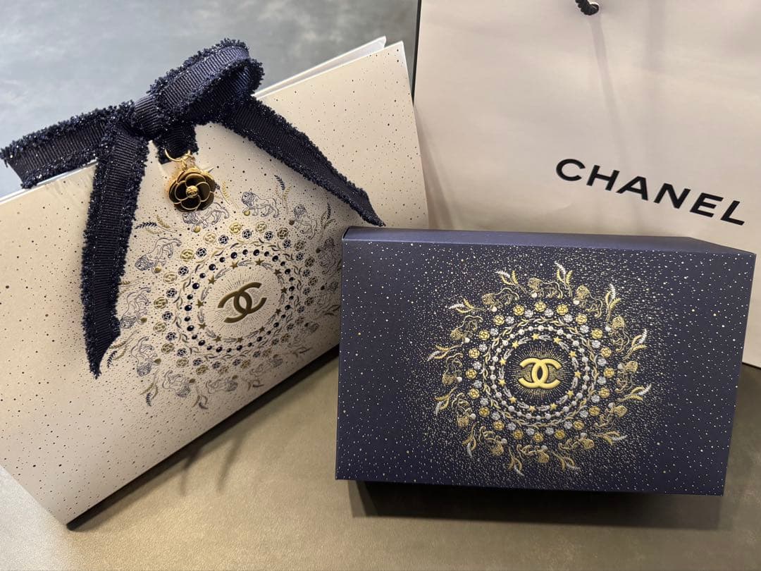 シャネル ホリデー 限定セット2025リップ アンド ネイルケアセット