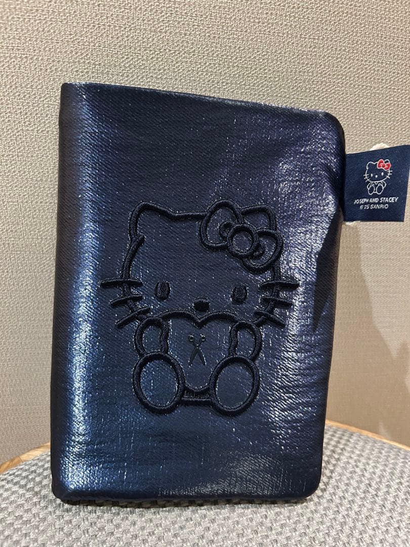 【未使用】JOSEPH AND STACEY ハローキティ　トラベルウォレット