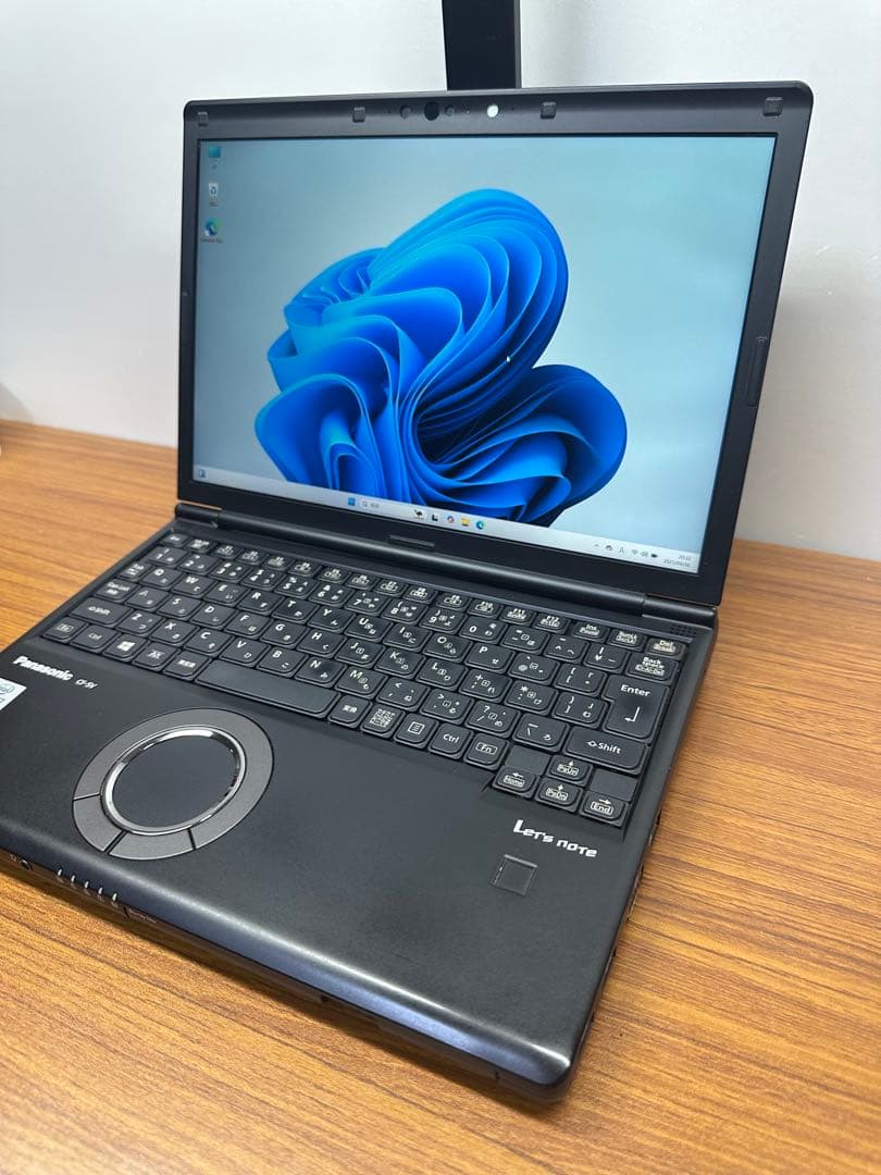 レッツノート CF-SV9 i7 10710U 16Gb 4G LTE